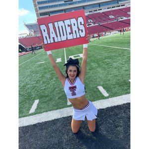 Meet your Posher, Haley